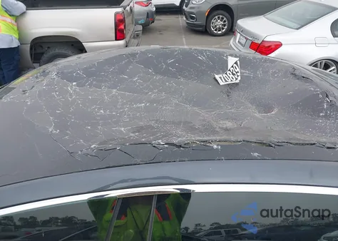 2018 Tesla Model S 100D/75D/P100D из США, поврежденный, VIN 5YJSA1E25JF274867